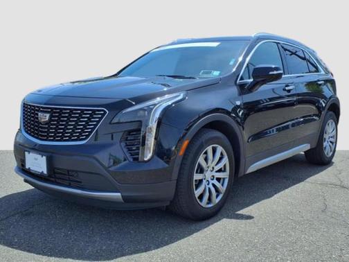 2022 Cadillac XT4 Premium Luxury