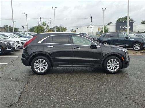 2023 Cadillac XT4 Luxury