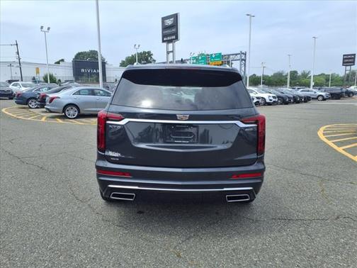 2022 Cadillac XT6 Premium Luxury AWD