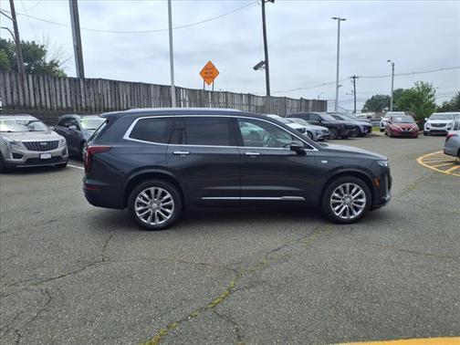 2022 Cadillac XT6 Premium Luxury AWD