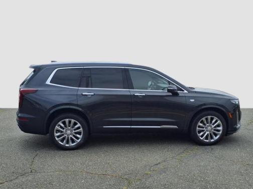 2022 Cadillac XT6 Premium Luxury AWD