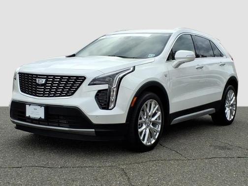 2022 Cadillac XT4 Premium Luxury
