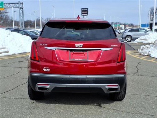 2023 Cadillac XT5 Premium Luxury