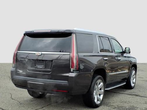 2018 Cadillac Escalade Luxury