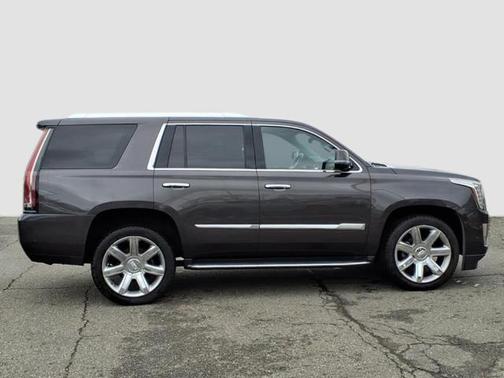 2018 Cadillac Escalade Luxury