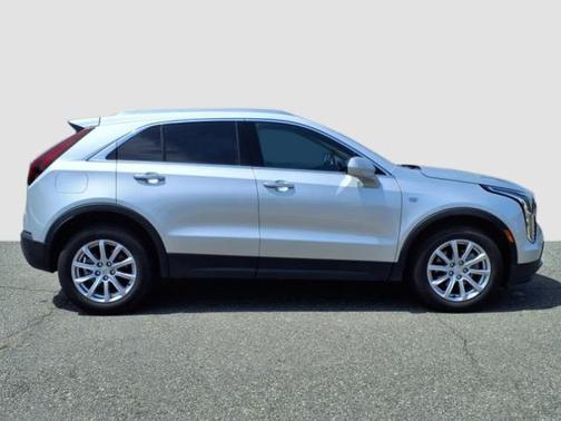 2022 Cadillac XT4 Luxury