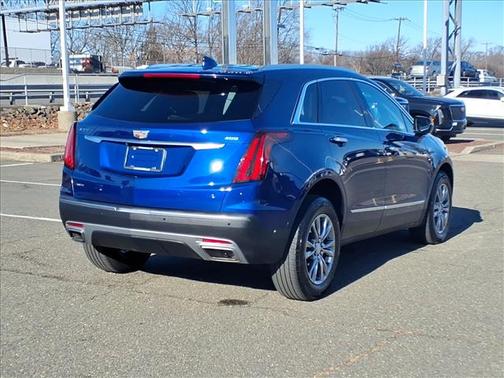 2023 Cadillac XT5 Premium Luxury
