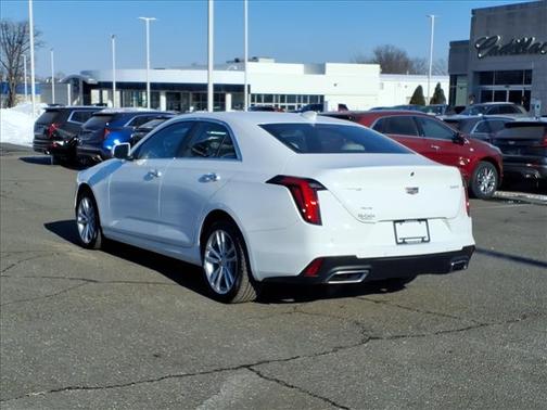 2024 Cadillac CT4 Luxury