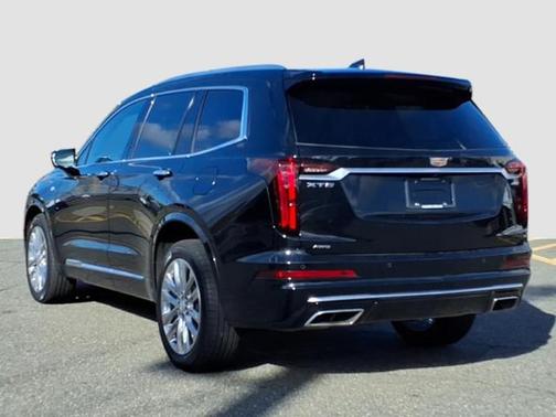 2023 Cadillac XT6 Premium Luxury AWD