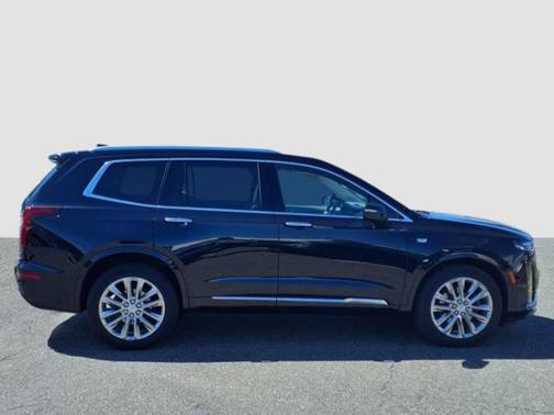 2022 Cadillac XT6 Premium Luxury AWD