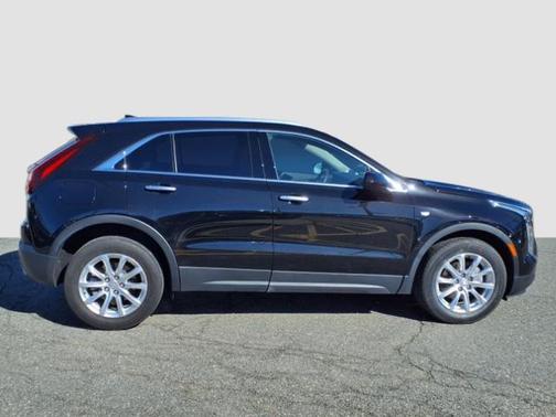 2022 Cadillac XT4 Luxury