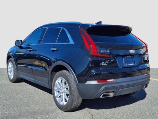 2022 Cadillac XT4 Luxury