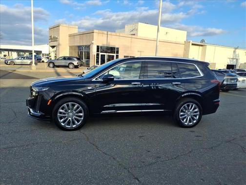 2023 Cadillac XT6 Premium Luxury AWD