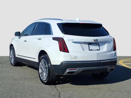 Crystal White Tricoat 2023 Cadillac XT5 Premium Luxury