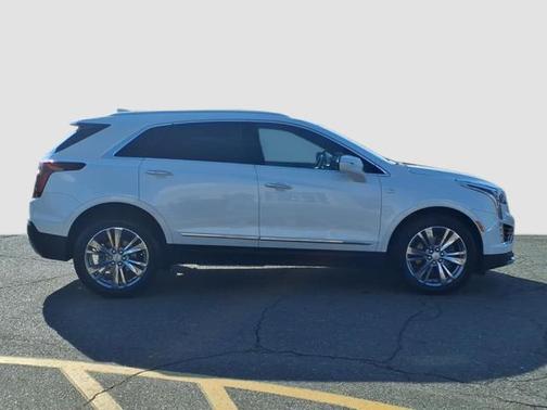Crystal White Tricoat 2023 Cadillac XT5 Premium Luxury