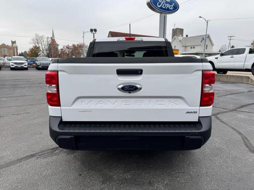 2022 Ford Maverick XL