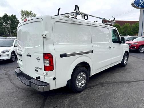 2016 Nissan NV Cargo NV2500 HD SL V6/SL V8
