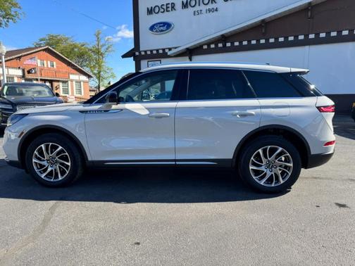 2021 Lincoln Corsair Standard