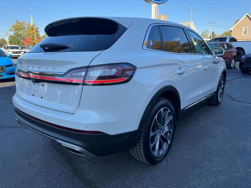 2022 Lincoln Nautilus Reserve