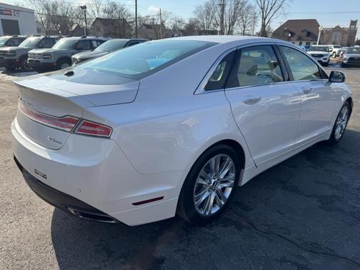 2015 Lincoln MKZ Base