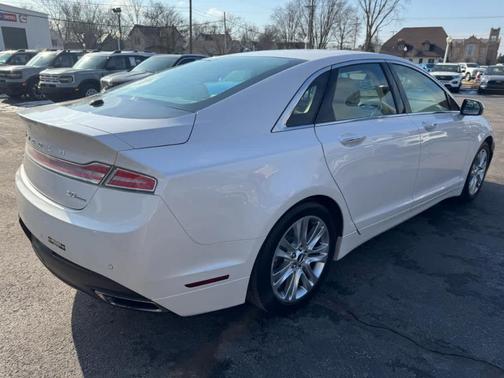 2015 Lincoln MKZ Base