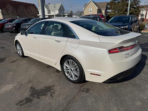 2015 Lincoln MKZ Base