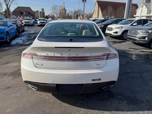2015 Lincoln MKZ Base