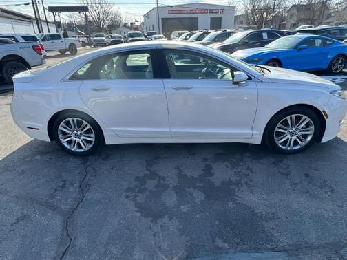 2015 Lincoln MKZ Base