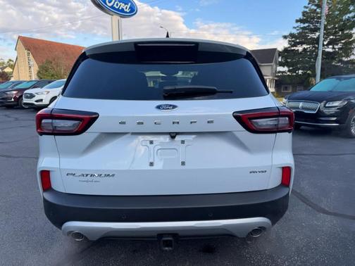 2026 Ford Escape Platinum AWD
