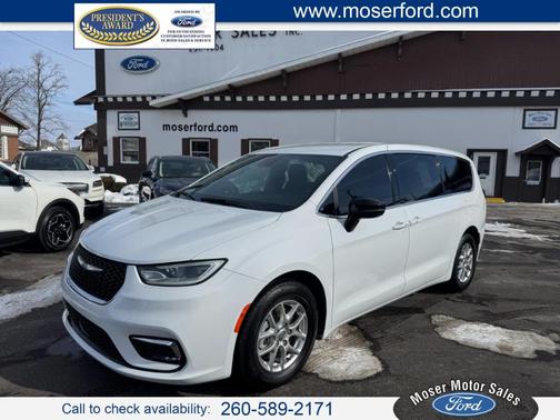 2025 Chrysler Pacifica Select