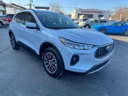 2025 Ford Escape PHEV