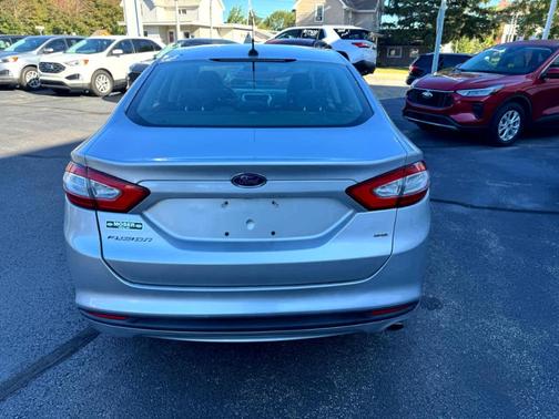 2013 Ford Fusion SE