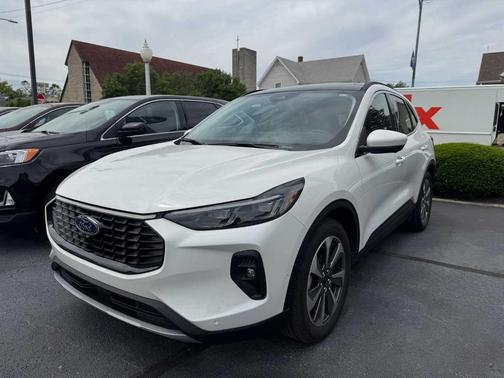Star White 2024 Ford Escape Platinum