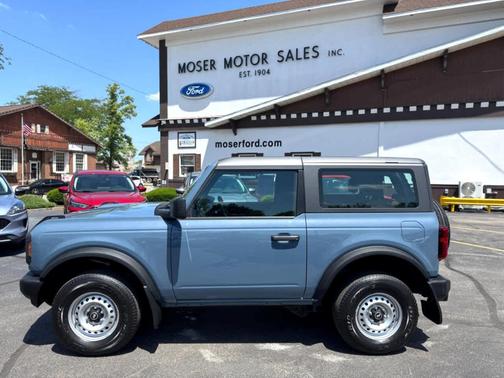 2025 Ford Bronco Base