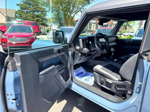 2025 Ford Bronco Base