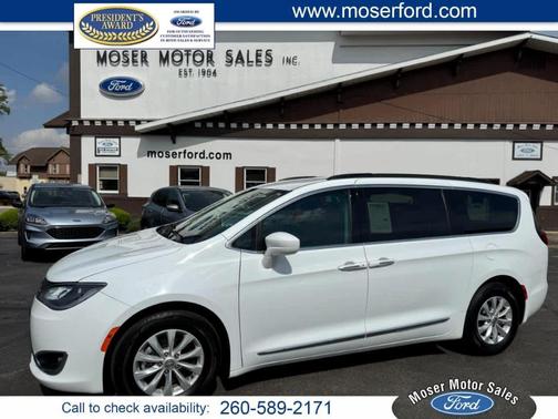 2017 Chrysler Pacifica Touring-L