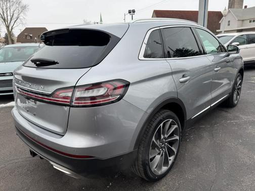 2022 Lincoln Nautilus Reserve