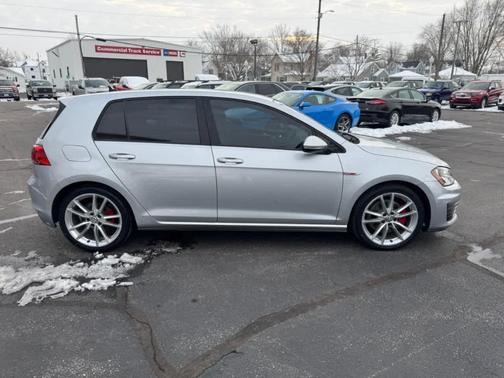 2017 Volkswagen Golf GTI S 4-Door