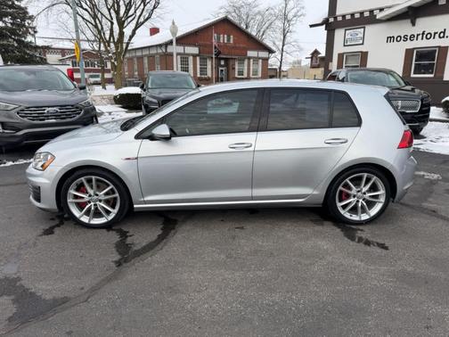 2017 Volkswagen Golf GTI S 4-Door