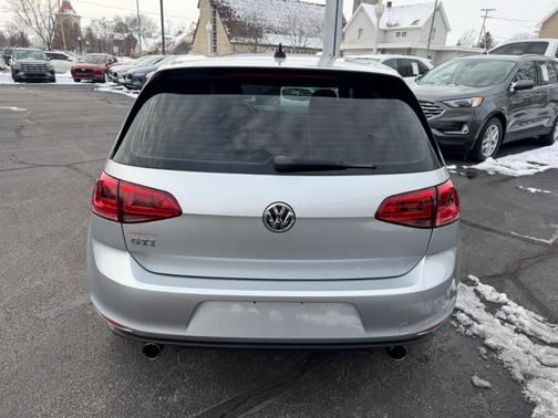 2017 Volkswagen Golf GTI S 4-Door
