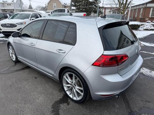 2017 Volkswagen Golf GTI S 4-Door