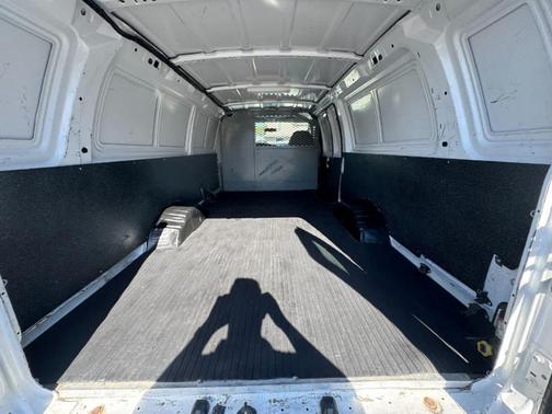 2007 Ford E350 Super Duty PENDING
