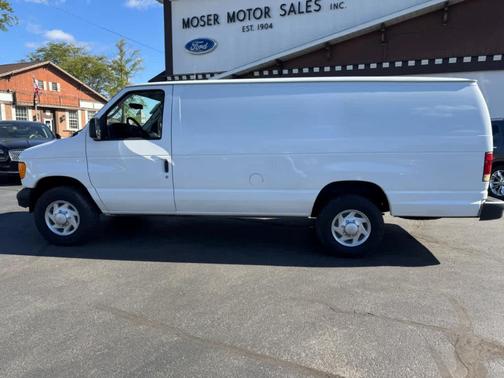 2007 Ford E350 Super Duty PENDING