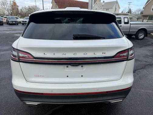 Pristine White 2021 Lincoln Nautilus Reserve