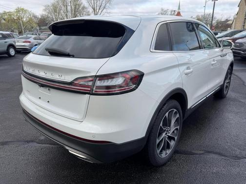 Pristine White 2021 Lincoln Nautilus Reserve