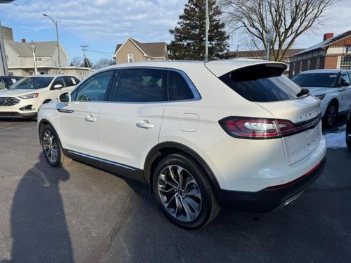 2021 Lincoln Nautilus Reserve