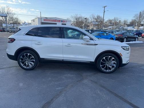 2021 Lincoln Nautilus Reserve