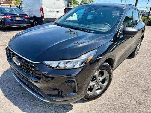 Agate Black Metallic 2025 Ford Escape ST-Line