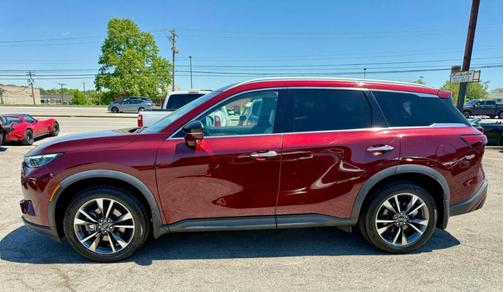 Deep Bordeaux 2023 INFINITI QX60 Luxe