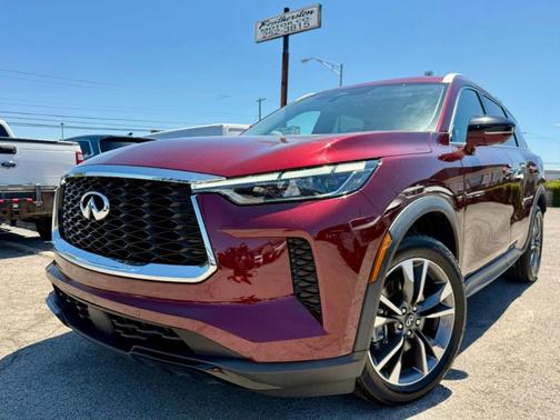 Deep Bordeaux 2023 INFINITI QX60 Luxe